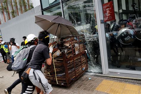 香港闹事|香港反送中100天： 如何從遊行變成暴力衝突？